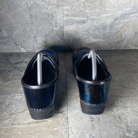 Dansko Professional Women’s Clogs - Size: 40 - Picture 3 of 10